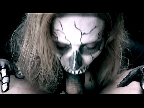 ❤️ Gadis iblis mengisap ayam dengan mulut hitamnya dan menelan air mani. ❤ Porn keras di porno id.special-grasser.ru ️